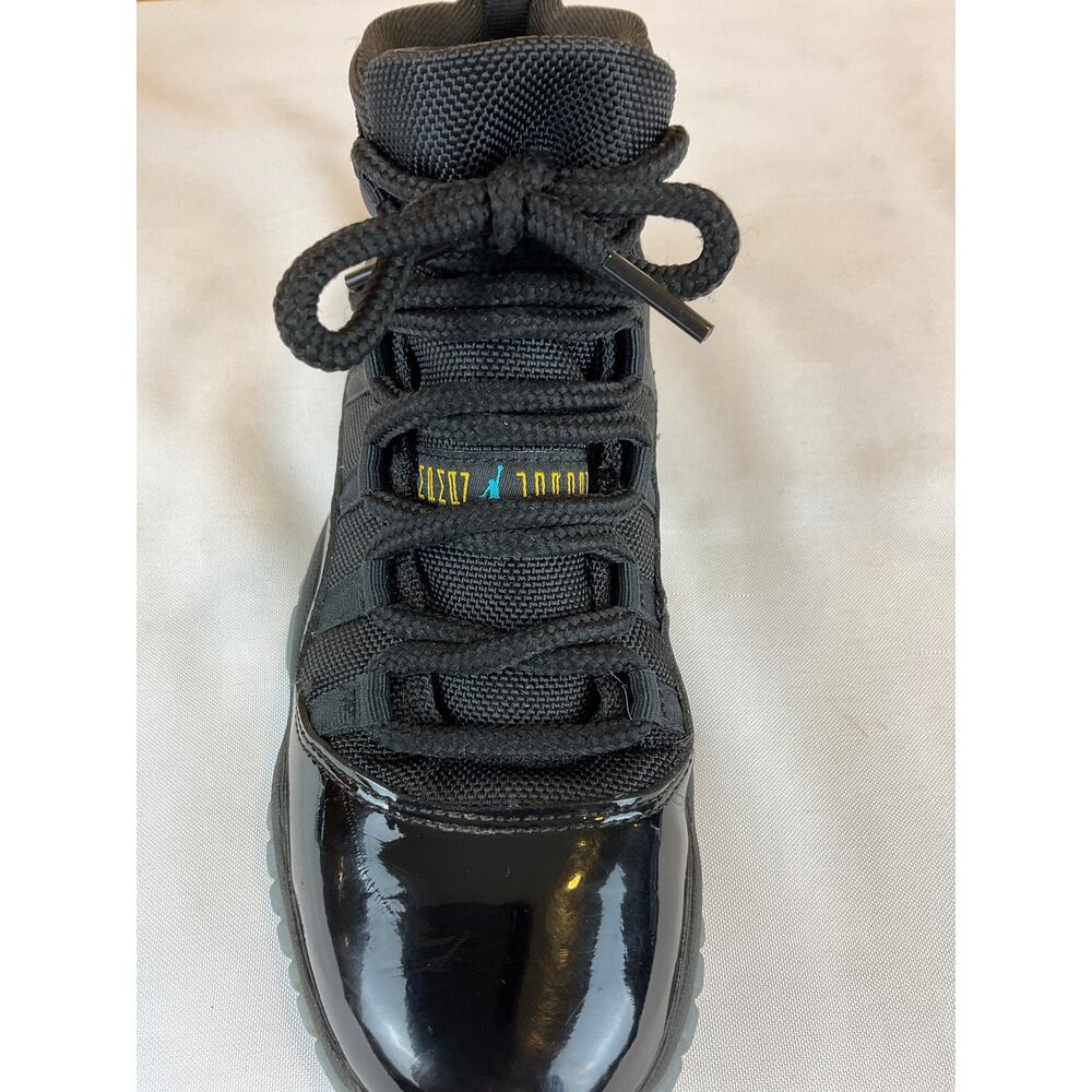 Air Jordan 11 Retro, Gamma Blue - Youth 5.5 - Picture 6 of 9